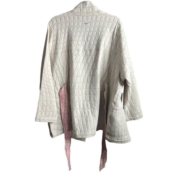 Nike Yoga Therma-FIT Luxe Women's Jacquard Quilted Jacket Reversible Size 1X - Picture 7 of 12